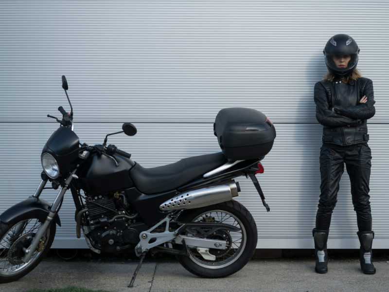viajar de moto acompanhado