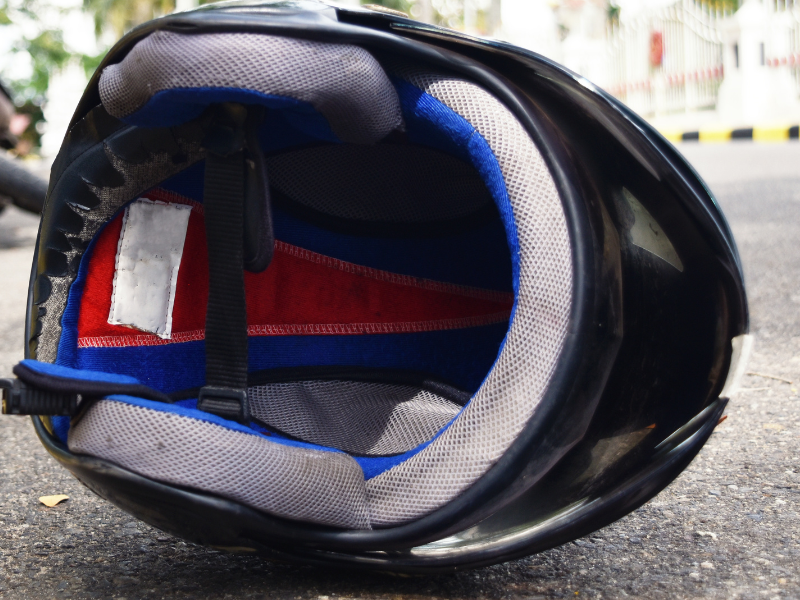 como limpar capacete por dentro corretamente