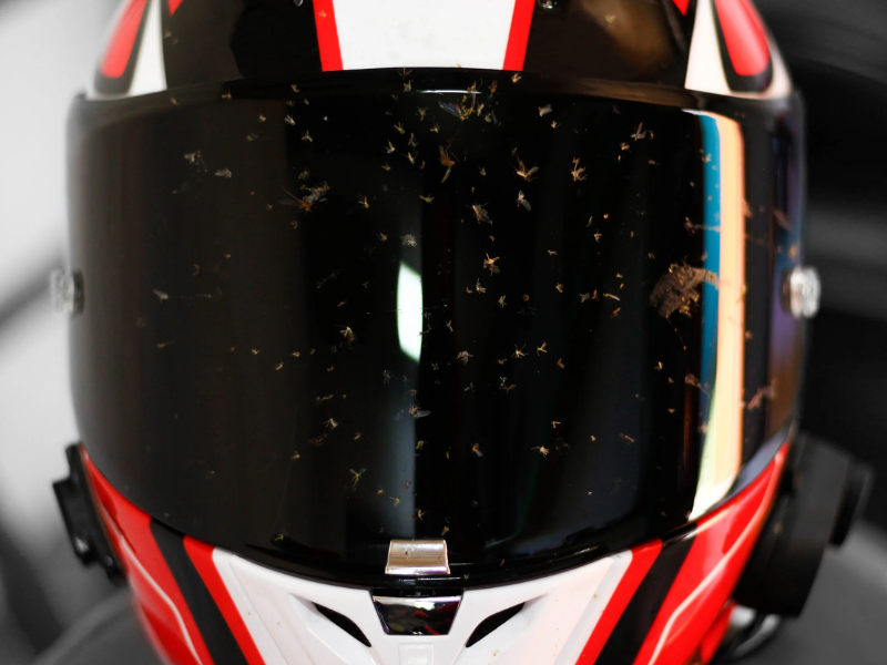 como limpar capacete por dentro da forma certa