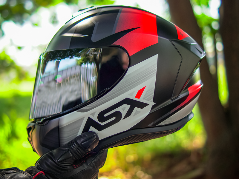 capacete para viagem com viseira