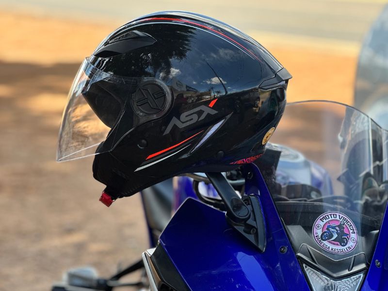 estilos de capacete abertos