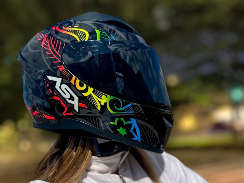 estilos de capacete femininos