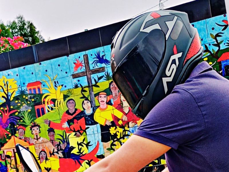 pode usar capacete com viseira escura
