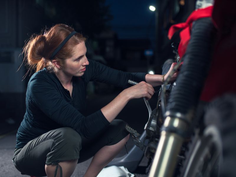 como deixar o banco da moto mais confortável para o dia a dia