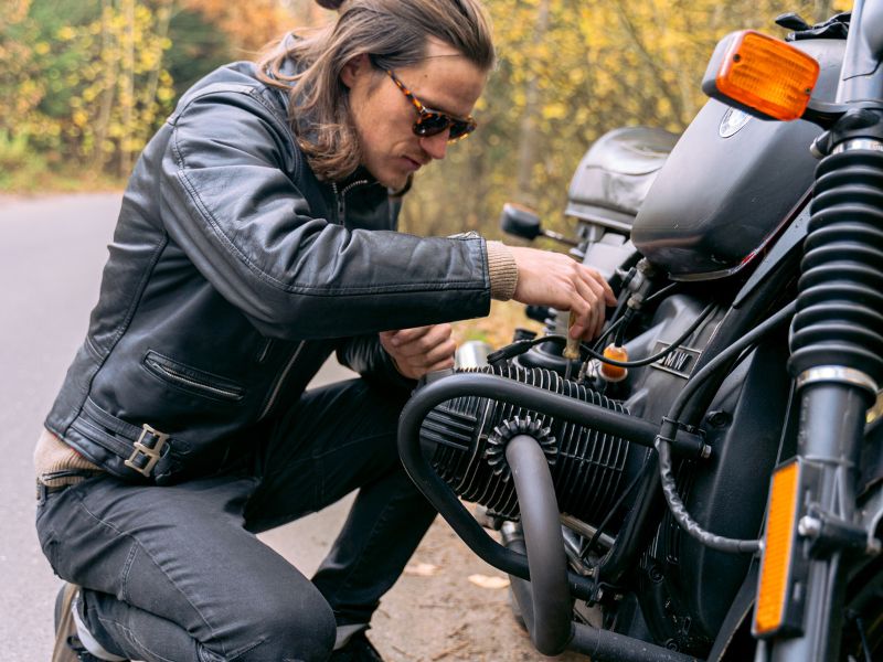 cuidados ao viajar de moto para longe