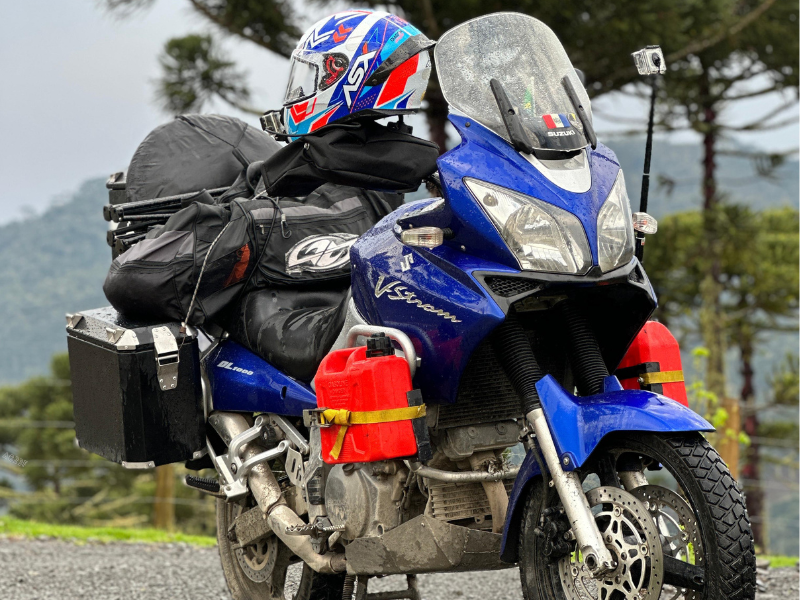 cuidados ao viajar de moto