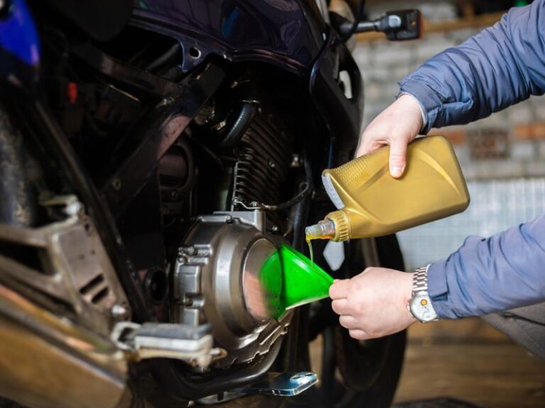 Quanto Tempo Para Trocar o Óleo da Moto? Entenda os Prazos