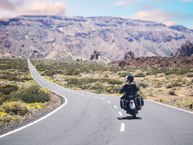 Como Viajar de Moto com Segurança